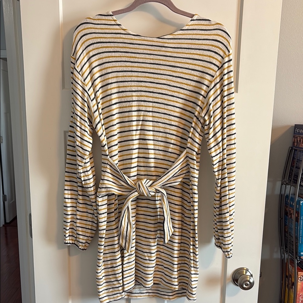 L*Space Striped Long Sleeve Dress with Tie Front Belt EUC Size Small
